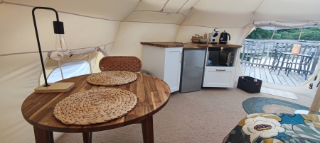 Image hebergement insolite LE LOTUS FLOTTANT SPA