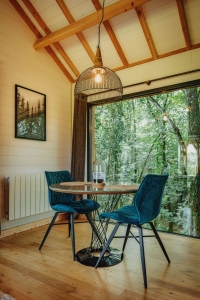 Image hebergement insolite CABANE PERCHÉE