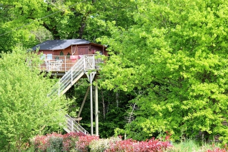 Image hebergement insolite CABANE DANS LES ARBRES (4 PERSONNES)