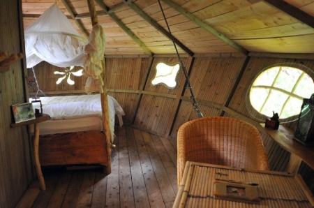Image hebergement insolite CABANE DES GIBBONS (2 PERSONNES)