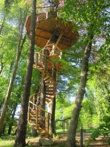 Image hebergement insolite CABANE DES LÉMURIENS (2 PERSONNES)