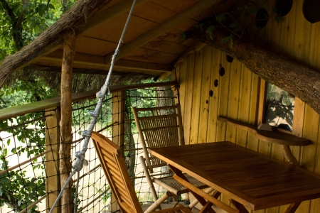 Image hebergement insolite CABANE DES ROBINSONS (2 PERSONNES)