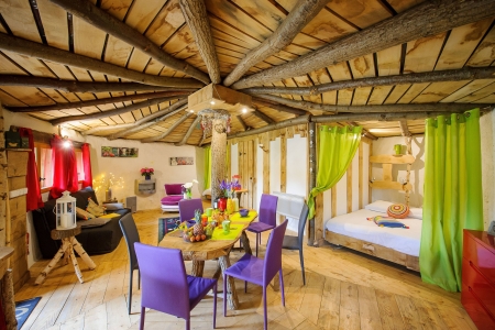 Image hebergement insolite LA CACHETTE DE FRODON