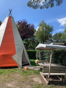 Image hebergement insolite TIPI POUR 4 PERSONNES