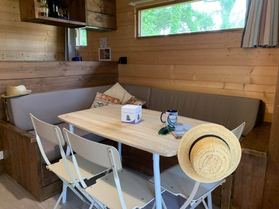 Image hebergement insolite CABANE POUR 4-6 PERSONNES