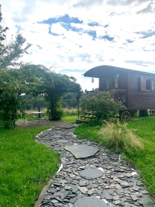 Image hebergement insolite ROULOTTE LA CARDELINHA