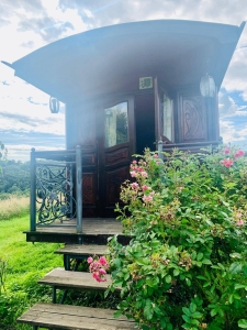 Image hebergement insolite ROULOTTE LA CARDELINHA