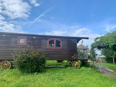 Image hebergement insolite ROULOTTE LA CARDELINHA