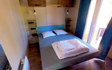 Image hebergement insolite CHALETS BALIA