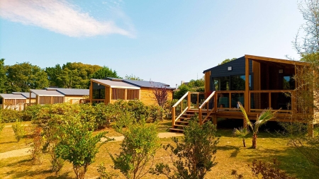 Image hebergement insolite CHALETS BALIA