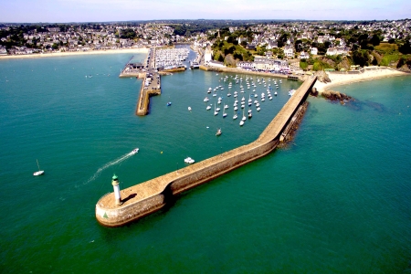 Image hebergement insolite CHALETS BALIA