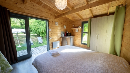 Image hebergement insolite CABANE TABOO