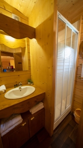 Image hebergement insolite CABANE DE SAM