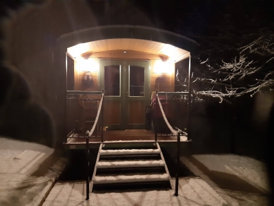 Image hebergement insolite GÎTE LE PARADIS DES ANIMAUX ET SA ROULOTTE DE CHARME