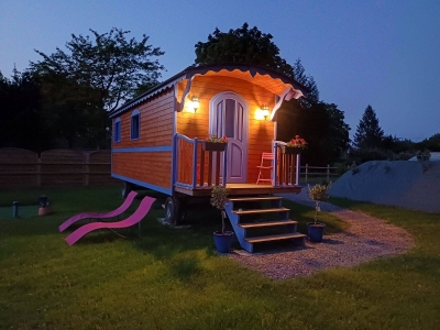 Image hebergement insolite LA ROULOTTE DE LA BASTIDE, MONT-SAINT-MICHEL