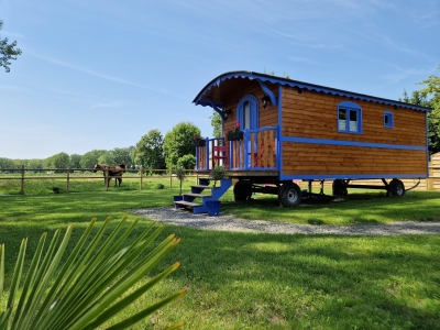 Image hebergement insolite LA ROULOTTE DE LA BASTIDE, MONT-SAINT-MICHEL