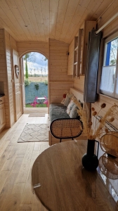 Image hebergement insolite LA ROULOTTE DE LA BASTIDE, MONT-SAINT-MICHEL