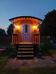 Image hebergement insolite LA ROULOTTE DE LA BASTIDE, MONT-SAINT-MICHEL