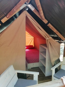 Image hebergement insolite TENTE LODGE ECUREUIL