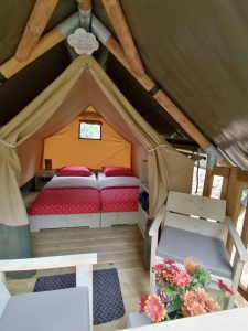 Image hebergement insolite TENTE LODGE ECUREUIL