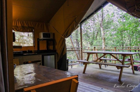 Image hebergement insolite TENTE LODGE RENARD 5 PERSONNES