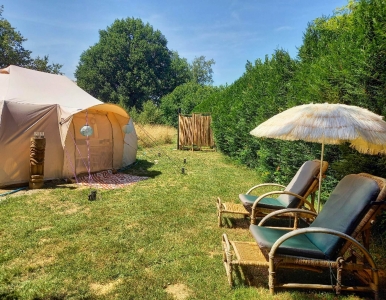 Image hebergement insolite TENTE TIKI