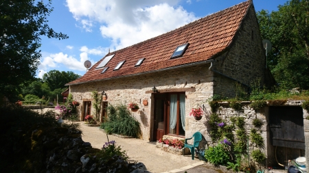 Image hebergement insolite GRANGE CAZELLE