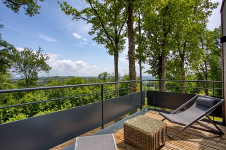 Image hebergement insolite LE PECH ETERNEL : CABANE SPA DES PINS