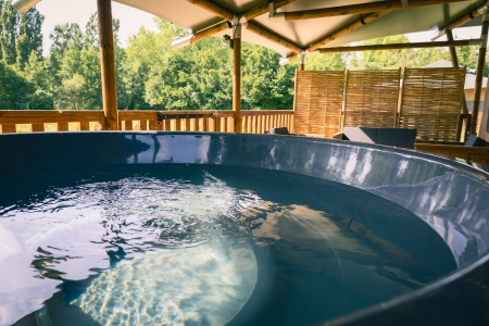 Image hebergement insolite LODGE VALÉRIANE