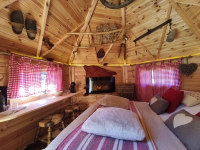 Image hebergement insolite KOTA CERVIN