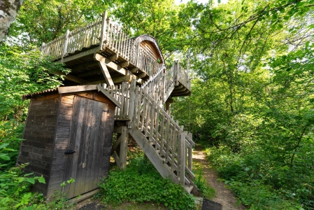 Image hebergement insolite CABANE LAPINOUX