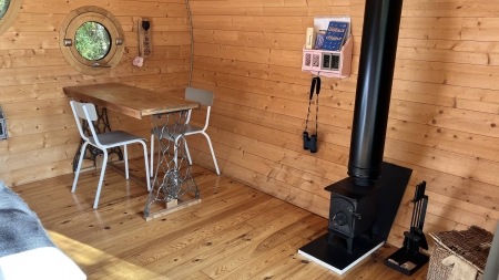 Image hebergement insolite CABANE H&Eacute;RISSON