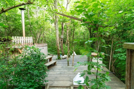 Image hebergement insolite CABANE H&Eacute;RISSON