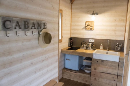 Image hebergement insolite CABANE EN TY