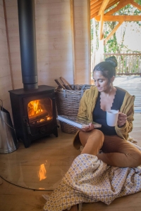 Image hebergement insolite CABANE EN TY