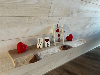 Image hebergement insolite  CABANE EN A - LOVE ROOM &laquo;&nbsp;A-MOR&Eacute;&nbsp;&raquo; 