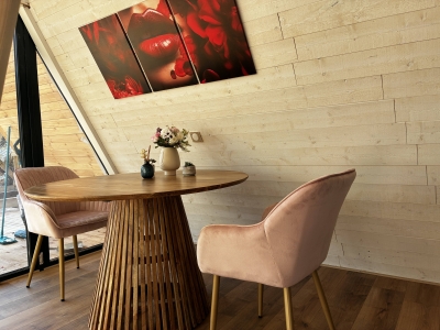 Image hebergement insolite  CABANE EN A - LOVE ROOM &laquo;&nbsp;A-MOR&Eacute;&nbsp;&raquo; 