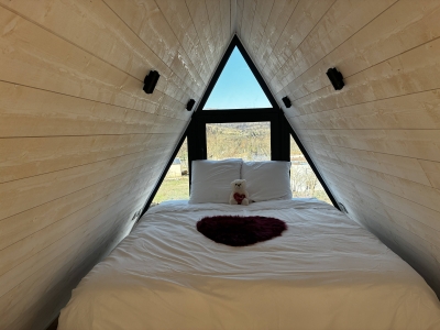 Image hebergement insolite  CABANE EN A - LOVE ROOM &laquo;&nbsp;A-MOR&Eacute;&nbsp;&raquo; 