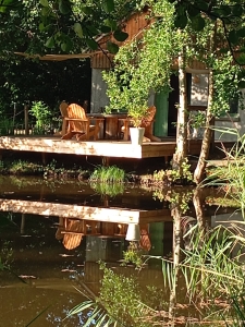 Image hebergement insolite LA CABANE DE L'&Eacute;TANG 