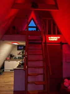 Image hebergement insolite  CABANE EN A - LOVE ROOM &laquo;&nbsp;A-MOR&Eacute;&nbsp;&raquo; 