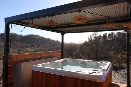 Image hebergement insolite  CABANE EN A - LOVE ROOM &laquo;&nbsp;A-MOR&Eacute;&nbsp;&raquo; 