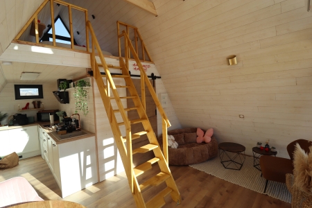 Image hebergement insolite  CABANE EN A - LOVE ROOM &laquo;&nbsp;A-MOR&Eacute;&nbsp;&raquo; 