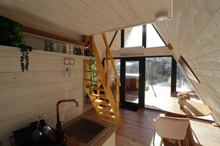 Image hebergement insolite  CABANE EN A - LOVE ROOM &laquo;&nbsp;A-MOR&Eacute;&nbsp;&raquo; 