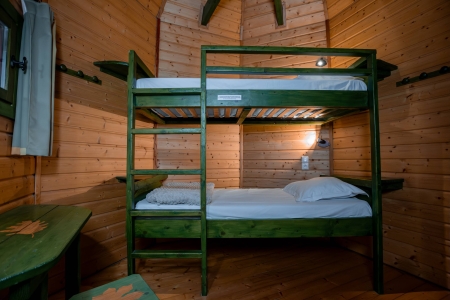 Image hebergement insolite MANOIR DANS LES ARBRES (10 PERSONNES)