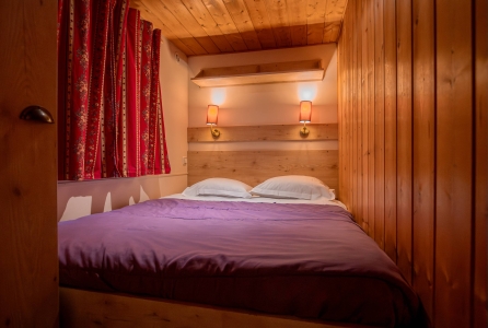 Image hebergement insolite LA ROULOTTE (4 PERSONNES)