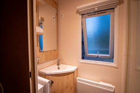 Image hebergement insolite LA ROULOTTE (4 PERSONNES)