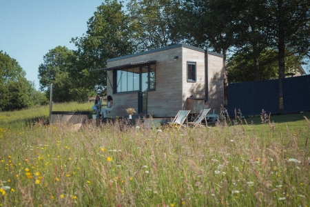 Image hebergement insolite P&Eacute;PIITE P&Eacute;RIGORD VERT - LODGE COSY NATURE & SPA