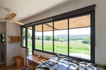 Image hebergement insolite P&Eacute;PIITE P&Eacute;RIGORD VERT - LODGE COSY NATURE & SPA