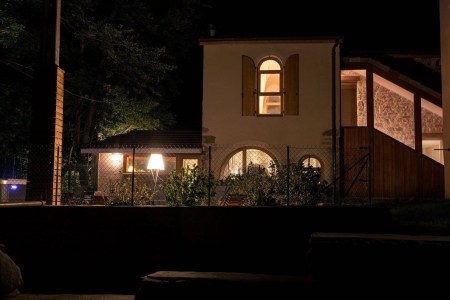 Image hebergement insolite NUIT ROMANTIQUE POUR ELLE ET LUI DANS UNE CASCADE