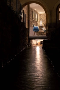 Image hebergement insolite NUIT ROMANTIQUE POUR ELLE ET LUI DANS UNE CASCADE